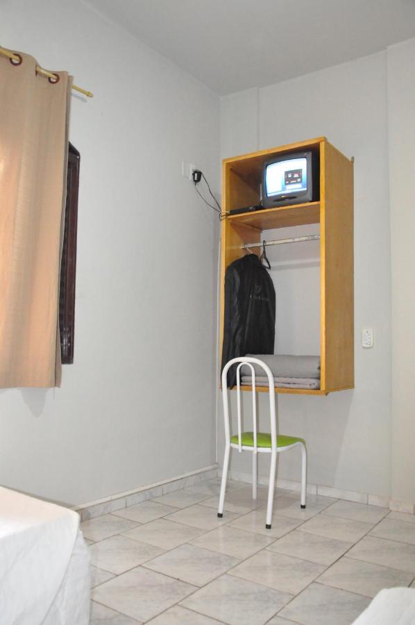 לונדרינה Hotel Cacula מראה חיצוני תמונה